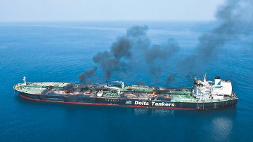 Τάνκερ «Sounion»: Από τους Χούθι στον Σαρωνικό, το επικίνδυνο κουφάρι του πλοίου που χτυπήθηκε με ρουκέτες στην Ερυθρά Θάλασσα