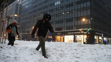 Τουλάχιστον δέκα νεκροί από τη σφοδρή χιονοκαταιγίδα στις ΗΠΑ, σε κατάσταση έκτακτης ανάγκης αρκετές πολιτείες, δείτε βίντεο