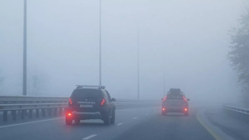 Οδήγηση με ομίχλη: Οι 7 κανόνες που σώζουν ζωές στον δρόμο