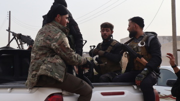 Συρία: Οι συγκρούσεις μεταξύ στρατού και Κούρδων απειλούν την ειρηνευτική διαδικασία με το PKK στην Τουρκία