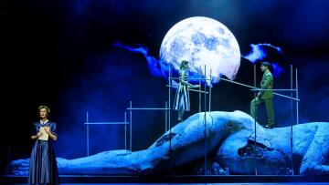 «Αλεξάνδρεια»: Παράταση για την επιτυχημένη παράσταση του θεάτρου Παλλάς