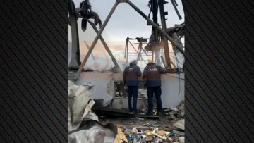 Ακόμα καίγονται τα υλικά στο σημείο όπου έγινε φονική έκρηξη στη Βιολάντα, δείτε βίντεο μέσα από το εργοστάσιο
