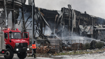 Τραγωδία στα Τρίκαλα: Έλιωσε μέχρι και ο χάλυβας από τη φωτιά στο εργοστάσιο της Βιολάντα - Τα ερωτήματα για την τραγωδία