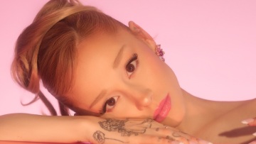 Μακιγιάζ για λιπαρές επιδερμίδες: Όλα τα tips σύμφωνα με μία make-up expert
