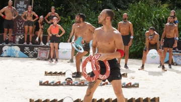 Η επιστροφή του Gio στο Survivor προκαλεί αναστάτωση και μία αποχώρηση ταράζει τις δύο ομάδες