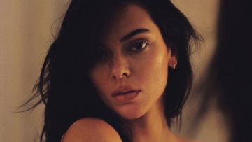 Η Κένταλ Τζένερ αυτοσαρκάζεται: Το βίντεο με την αναφορά στους πρώην της και την κατάρα των Καρντάσιαν