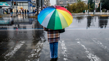 Αστάθεια στον καιρό από σήμερα: Πού θα σημειωθούν βροχές και καταιγίδες έως την Τσικνοπέμπτη 