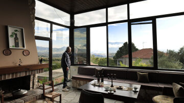 
4 οινοποιεία στους πρόποδες του Ολύμπου
