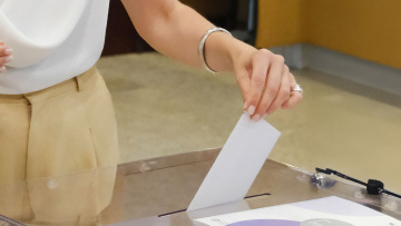 GPO: Διευρύνει στις 13,7 μονάδες το προβάδισμά της η ΝΔ, στο 20,1% η δυνητική ψήφος για Καρυστιανού, στο 17,6% για Τσίπρα