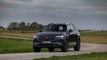 Νέα ναυαρχίδα σκέφτεται η Volvo