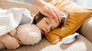 Γρίπη: Θα κορυφωθεί τον Φεβρουάριο – Ο παιδίατρος ενημερώνει τους γονείς για την έξαρση στα παιδιά
