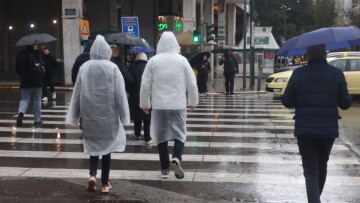 Πορτοκαλί προειδοποίηση από την ΕΜΥ για την κακοκαιρία «Kristin»: Καταιγίδες, ισχυροί άνεμοι και χαλάζι, επηρεάζεται και η Αττική