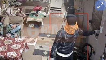 Παρακολουθούσε σε live μετάδοση τους κλέφτες να κάνουν πλιάτσικο στο σπίτι της: «Φώναξα από την κάμερα αλλά δεν έφευγαν»