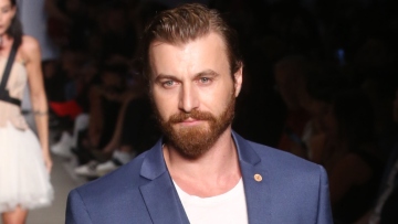 Σόλων Τσούνης για την εμφάνιση του Γιώργου Καπουτζίδη στο «Σόι σου»: Τον αγαπάω πολύ, είπα στον σκηνοθέτη ότι τον θέλουμε 