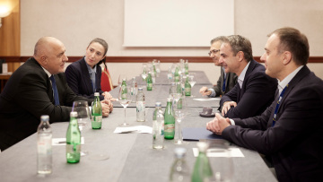 Στο Ζάγκρεμπ ο Μητσοτάκης, συζήτησε με τον Μπορίσοφ για τον Κάθετο Διάδρομο και τη σημασία που έχει για την ενεργειακή ασφάλεια