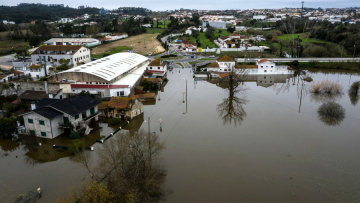 Πορτογαλία: Πακέτο βοήθειας ύψους €2,5 δισ. ανακοίνωσε η κυβέρνηση μετά το καταστροφικό πέρασμα της καταιγίδας Κριστίν