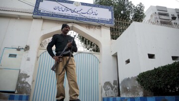 Πάνω από 100 νεκροί στο Πακιστάν σε επιθέσεις αυτονομιστών στο Μπαλουτσιστάν