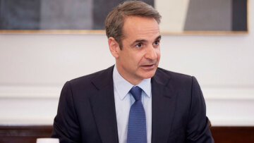 Μητσοτάκης: Η σκέψη όλων μας στις οικογένειες που πενθούν και στους ανθρώπους που δεν γύρισαν σπίτια τους