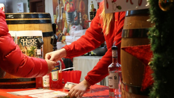 Γιατί τα μπαρ στην Ισπανία μπορούν να αρνηθούν πληρωμές με περισσότερα από 50 κέρματα;