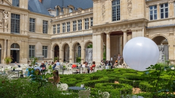 Musée Carnavalet: Μέσα σε ένα μουσείο με δωρεάν είσοδο που αφηγείται όλη την ιστορία του Παρισιού
