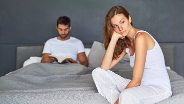 Η γυναικεία λίμπιντο ανεβοκατεβαίνει – Ποιες ημέρες του κύκλου χάνεται η διάθεση για σεξ
