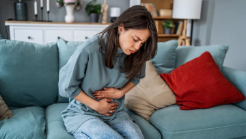 Φυσικές λύσεις χωρίς αντιβιοτικά για τις ουρολοιμώξεις – Γιατί οι γυναίκες είναι πιο ευάλωτες