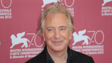 Άλαν Ρίκμαν: Τα ύπουλα συμπτώματα καρκίνου που κόστισαν τη ζωή του αγαπημένου ηθοποιού