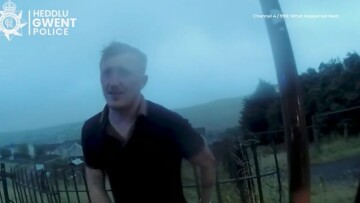 Δείτε βίντεο από την ανάκριση Βρετανού οδηγού: Είχε καταναλώσει αλκοόλ και κοκτέιλ ναρκωτικών και σκότωσε 17χρονη
