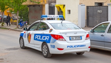 Αλβανία: Είκοσι συλλήψεις στο πλαίσιο της έρευνας για διακίνηση επικίνδυνων αποβλήτων