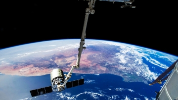 Κατασκοπεία και στο Διάστημα: Ρωσικά οχήματα φέρεται να έχουν υποκλέψει επικοινωνίες από κρίσιμους ευρωπαϊκούς δορυφόρους 