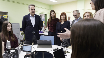 Στο κέντρο Καινοτομίας Ηπείρου ο Μητσοτάκης: «Μακάρι και εμείς όταν κάναμε βιολογία να είχαμε τέτοια εργαλεία στη διάθεσή μας»
