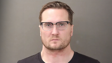 Γιατρός στις ΗΠΑ σκότωσε με 16 σφαίρες την πρώην σύζυγό του και τον νέο της σύντροφο
