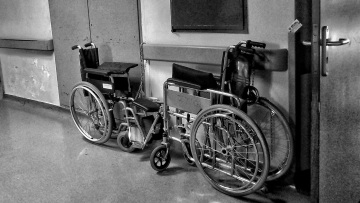 Καταγγελία Γεωργιάδη: Μέλη ΜΚΟ πήγαν σε νοσοκομείο στη Χίο για να καθοδηγήσουν οικογένεια μεταναστών να καταγγείλει το λιμενικό, ενημερώθηκε και η ΕΥΠ