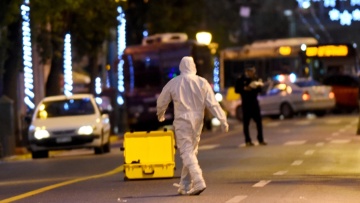 Κλειστοί δρόμοι σε Αχαρνών και Φερών στο κέντρο της Αθήνας για χειροβομβίδα που πέταξαν σε καφετέρια