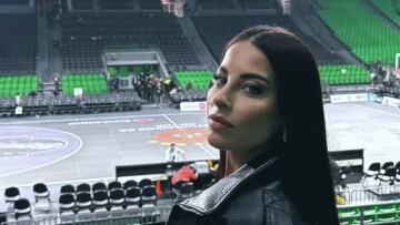 Μοντέλο από την Ιταλία «τρελάθηκε» με την ατμόσφαιρα στο παιχνίδι του Παναθηναϊκού με την Ρεάλ, βίντεο και φωτογραφίες 