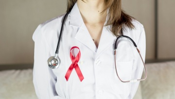 H 17χρονη κόρη τους πέθανε 6 μήνες μετά τη διάγνωση καρκίνου του μαστού – Οι γιατροί είχαν υποτιμήσει τα συμπτώματα
