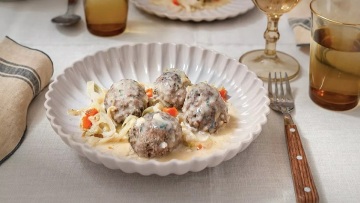 Η συνταγή της ημέρας: Γιουβαρλάκια μοσχαρίσια αυγολέμονο. Το μενού της εβδομάδας (9/2-15/2)
