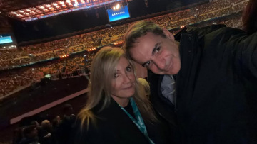 Στο Μιλάνο για την τελετή έναρξης των Χειμερινών Ολυμπιακών Αγώνων ο Κυριάκος Μητσοτάκης και η Μαρέβα Γκραμπόφσκι