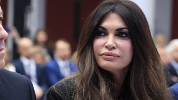 Ξεκινά περιοδείες ανά την Ελλάδα η Γκιλφόιλ: Από το Ζάππειο, στην Ουάσιγκτον ο Κάθετος Διάδρομος