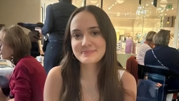 «Ήταν το καλύτερο κορίτσι»: Συγκίνηση στο μνημόσυνο της 15χρονης Αλίκης που βρήκε τραγικό θάνατο στο Κραν Μοντανά την Πρωτοχρονιά