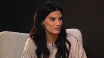 Χριστίνα Μπόμπα για την περίοδο μετά τη γέννηση των διδύμων κορών της: Το πρώτο δίμηνο ήμουν λες και με είχε πατήσει τρένο