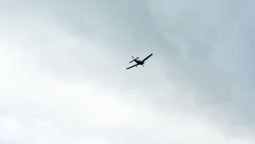 Βίντεο: Ζευγάρι στη Ναύπακτο αποκάλυψε το φύλο του μωρού από... αέρος, το εντυπωσιακό gender reveal