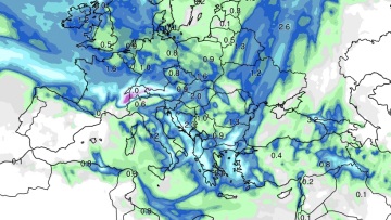 Καιρός: Πού θα βρέχει περισσότερο τις επόμενες ημέρες, σε πτώση η θερμοκρασία μέχρι την Τετάρτη
