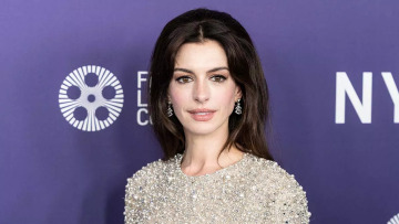 To 3λεπτο workout της Αν Χάθαγουεϊ για δυνατό και καλλίγραμμο σώμα – Γίνεται και στο σπίτι
