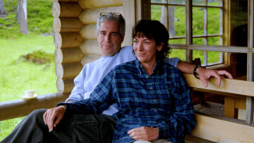 Η Μάξγουελ δεν απάντησε για την υπόθεση Επστάιν επικαλούμενη το δικαίωμα στη σιωπή: «Θα το έκανε αν της χορηγούνταν χάρη»