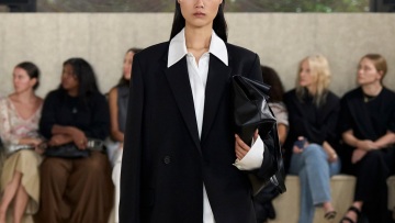 Oι high-vamp μπαλαρίνες είναι η πιο κομψή τάση στα φλατ για τη νέα σεζόν