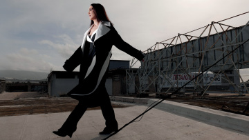 Ανθή Ευστρατιάδου: Ανάμεσα σε δύο κόσμους