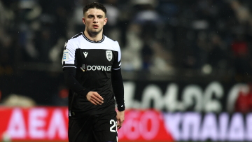 Ο Ζαφείρης βαθμολόγησε την ομάδα του ΠΑΟΚ που κατέκτησε το αήττητο νταμπλ, βίντεο