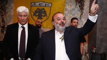 ΑΕΚ: Ηλιόπουλος και Μανωλάς ερμήνευσαν «Της Δικαιοσύνης Ήλιε Νοητέ», βίντεο 