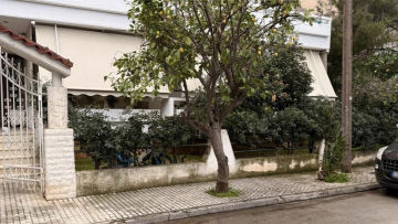 Πώς έγινε η τραγωδία στην Ελευσίνα: Πάτησε κατά λάθος το γκάζι και σκότωσε την 71χρονη μητέρα της
